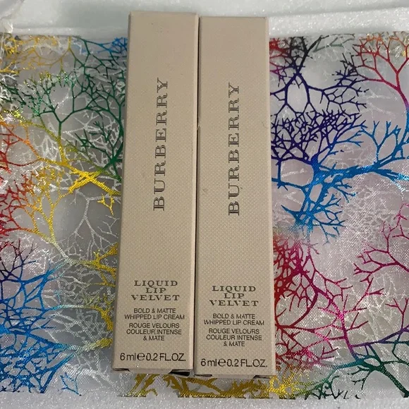 - 2 bundle Burberry Liquid Lip Velvet - Picture 4 of 5